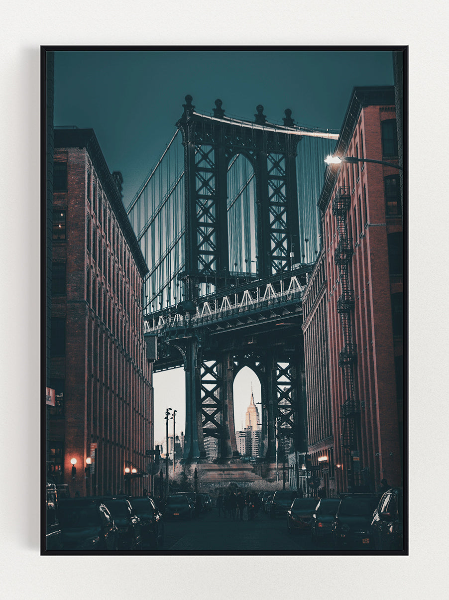 Manhattan Bridge Poster – Stunning art poster print on premium gallery paper, perfect for modern interiors
