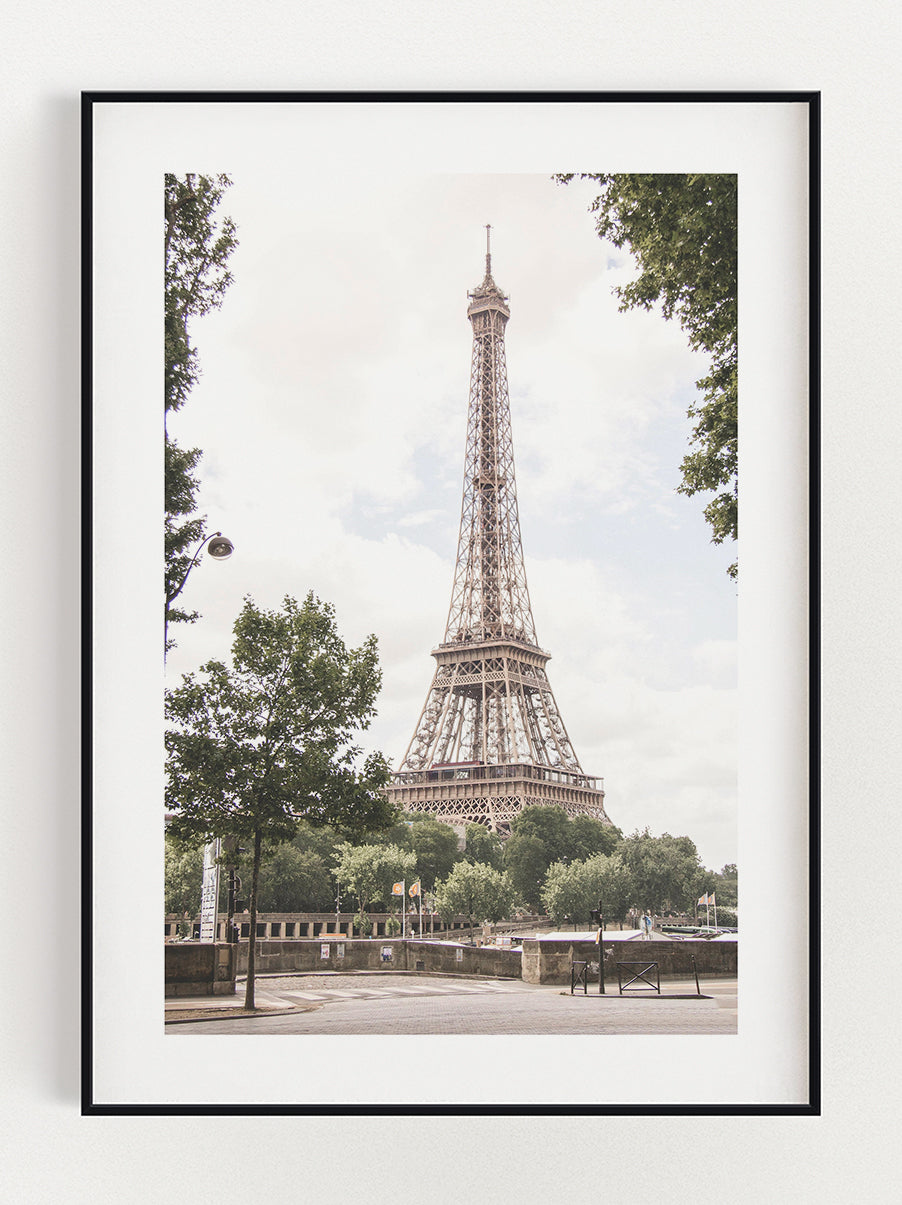 Paris EiffelTower Poster – Stunning art poster print on premium gallery paper, perfect for modern interiors